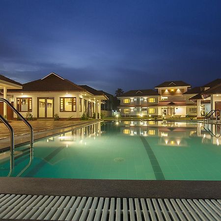 Le Coffee Resort Султан Батери Екстериор снимка