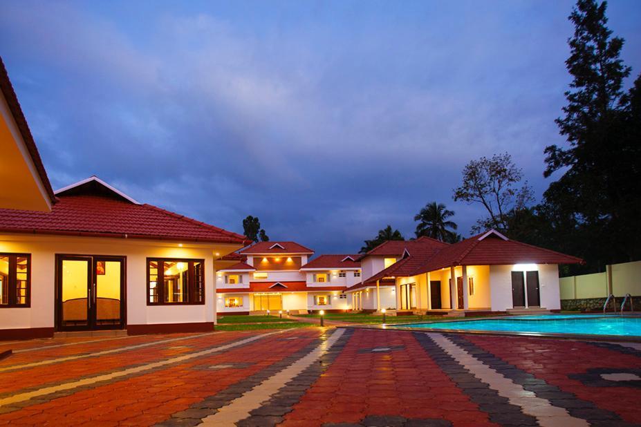 Le Coffee Resort Султан Батери Екстериор снимка